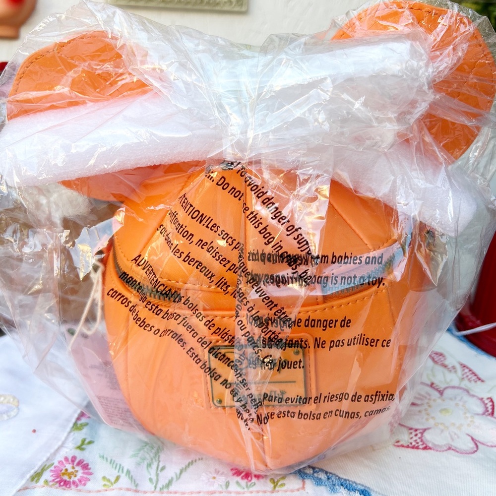 Loungefly DISNEY MICKEY-O-LANTERN Crossbody Bag GLOW IN THE DARK Pumpkin NWT - Picture 2 of 2